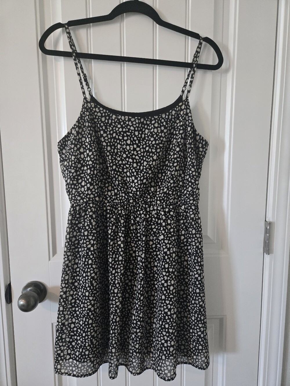 Forever 21 Black and White Spotted Dress